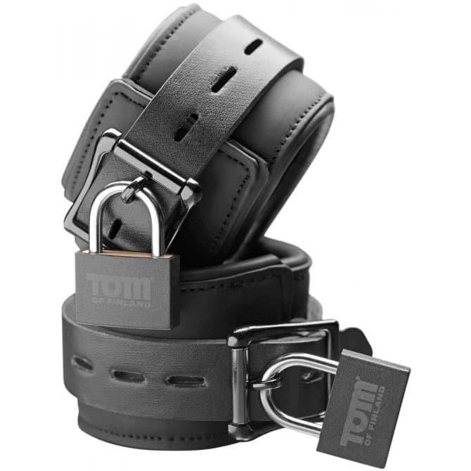 Tom of Finland Neoprene Wrist Cuffs - Наручники с замочками, 35.5х5.7 см (чёрный) (848518017734)