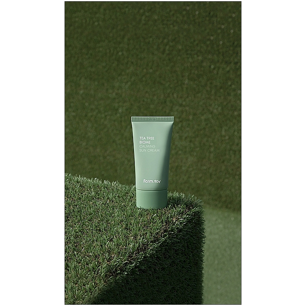 Успокаивающий солнцезащитный крем Farmstay Tea Tree Biome Calming Sun Cream 50 мл 50 мл (8809783327838)