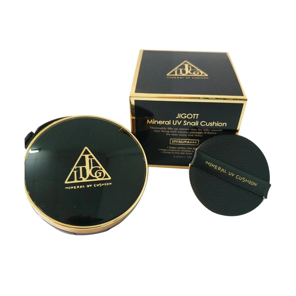 Матуючий кушон для обличчя з екстрактом равлика Jigott Mineral UV Snail Cushion SPF 50 + / PA +++ 18 г (з